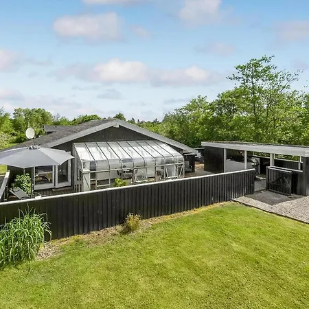 Sommervind Holiday home *